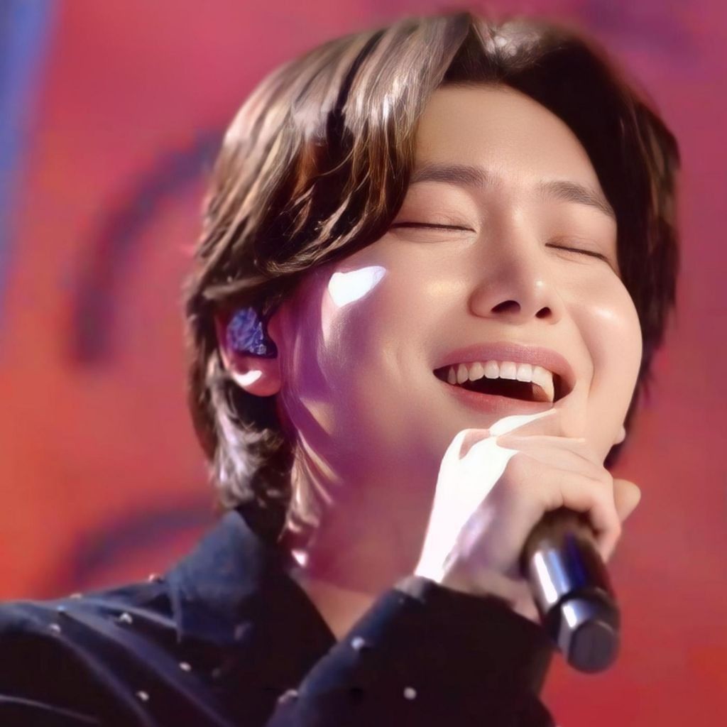 Behind-the-scenes cut of Kim Yongbin