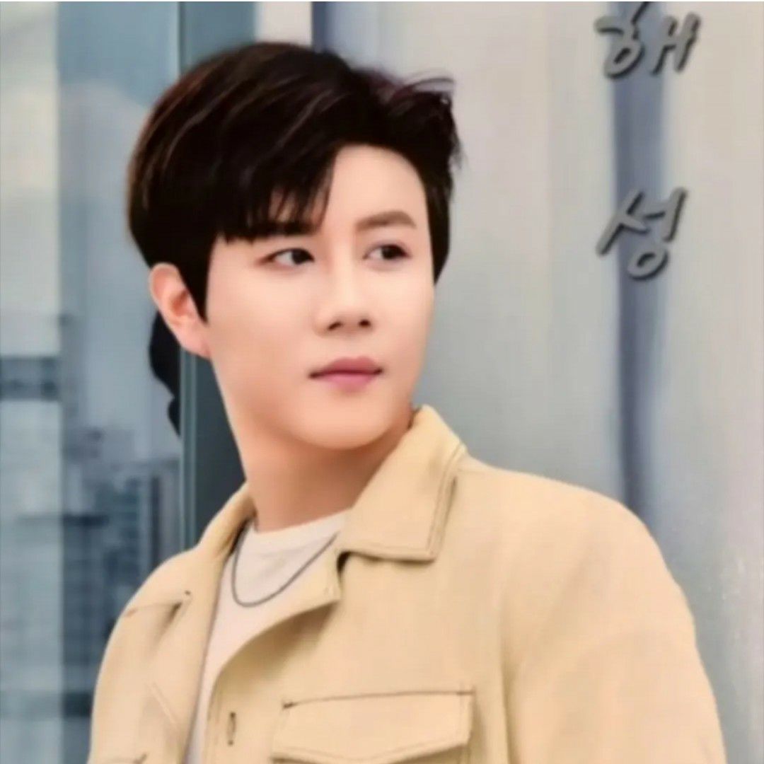 Latest photo of Jin Haesung