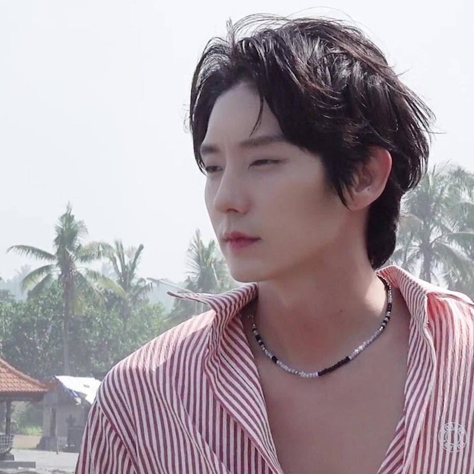 A moment captured by a fan of Lee Joongi