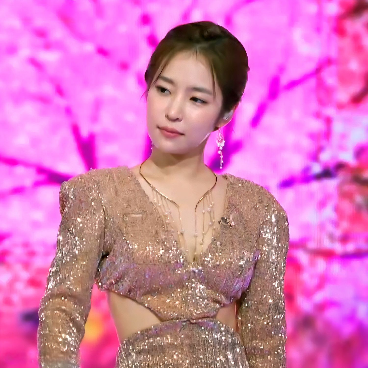 A moment captured by a fan of Hong Ja