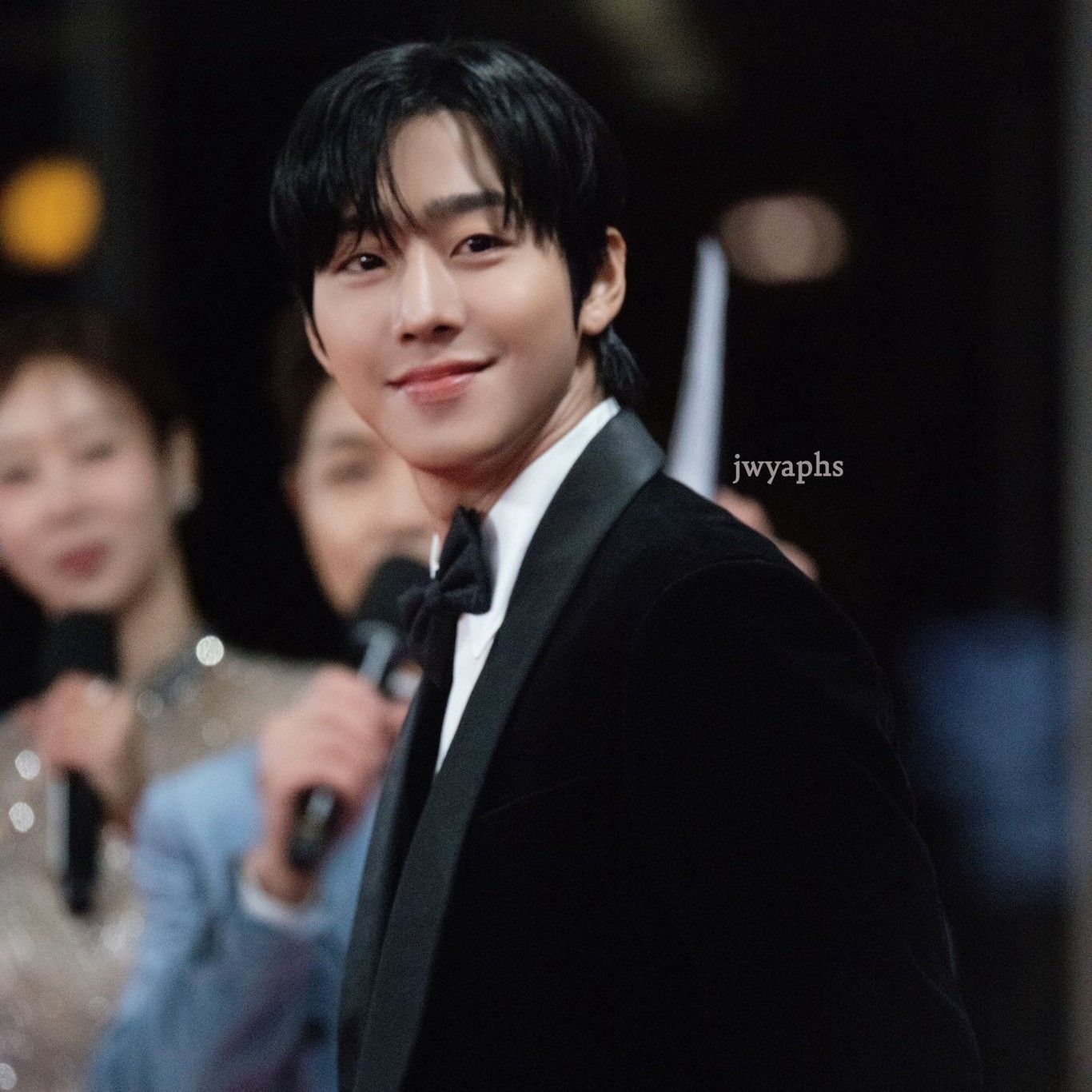 Behind-the-scenes cut of Ahn Hyoseop