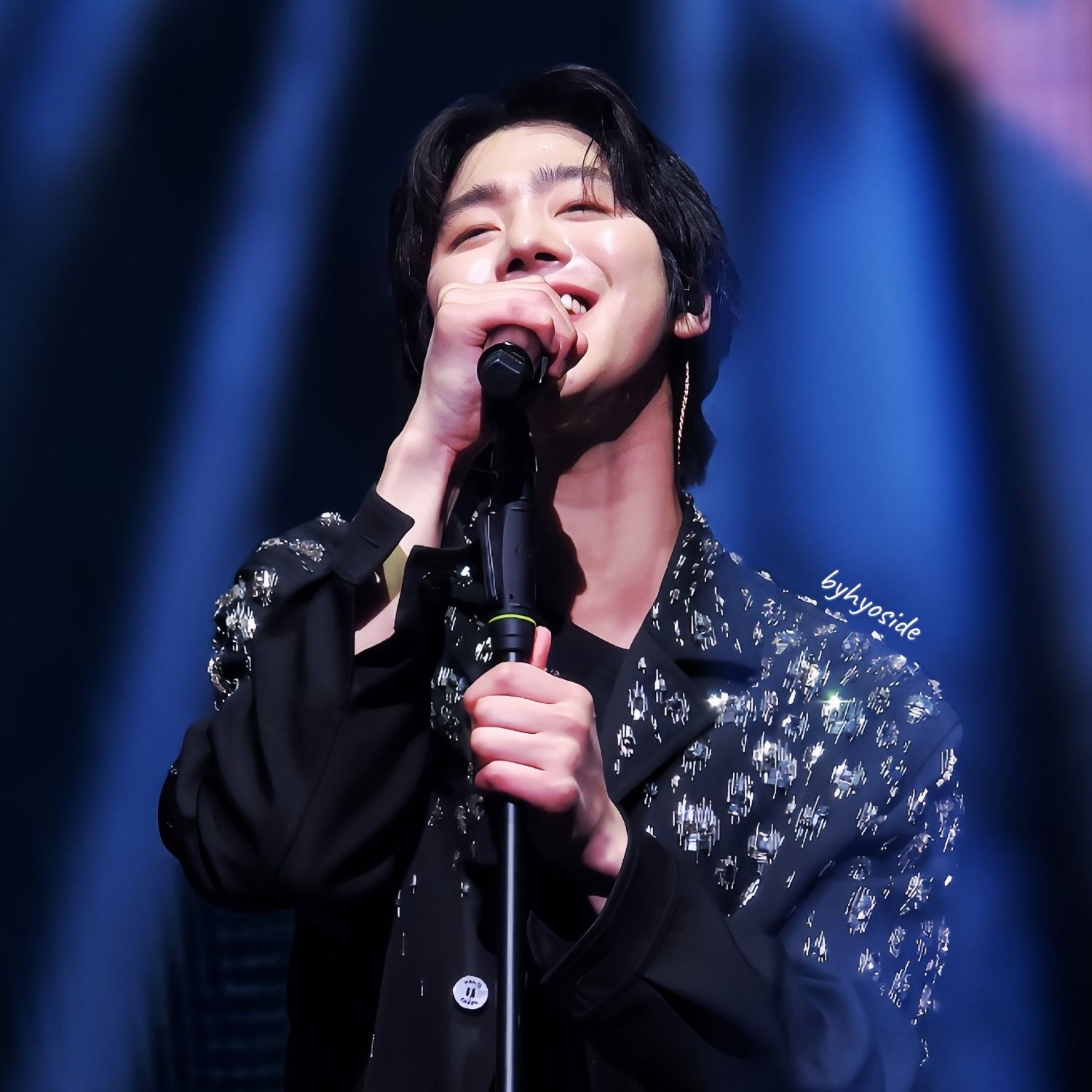 A moment captured by a fan of Ahn Hyoseop