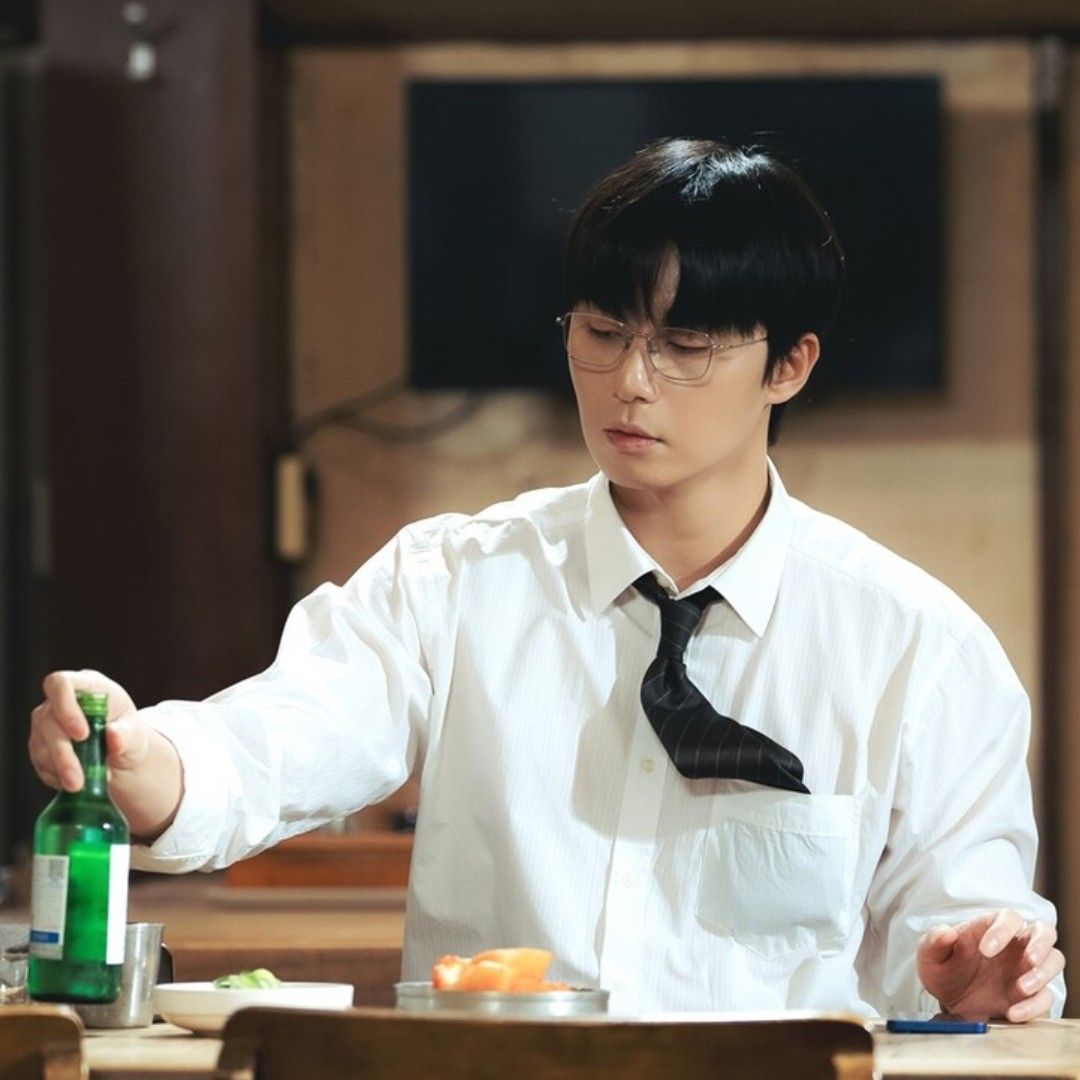 Recent activity shot of Park Seojoon