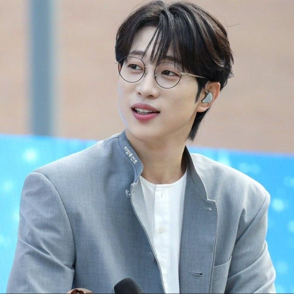 안성훈 최근 활동샷