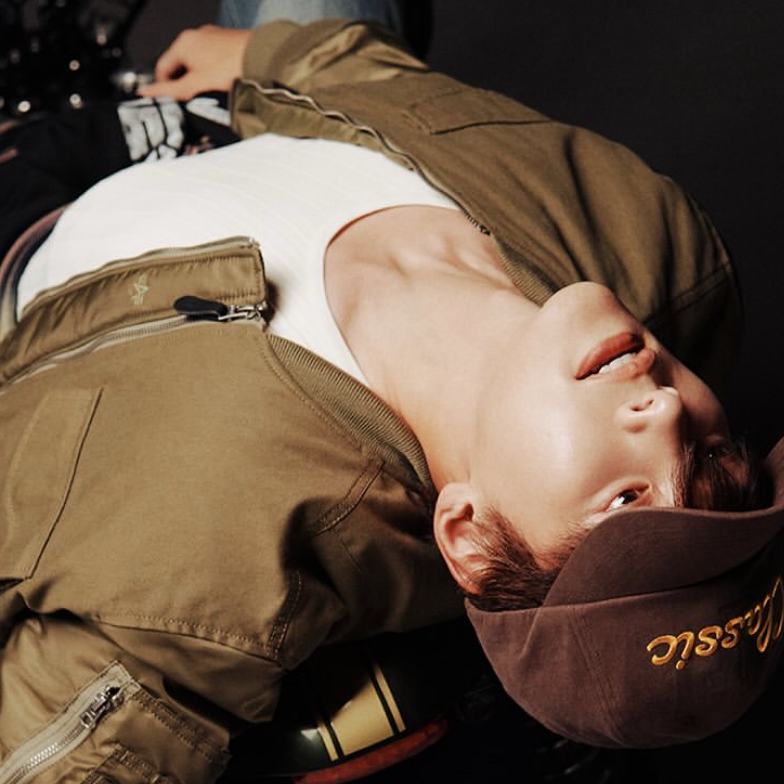 Behind-the-scenes cut of Ji Changwook