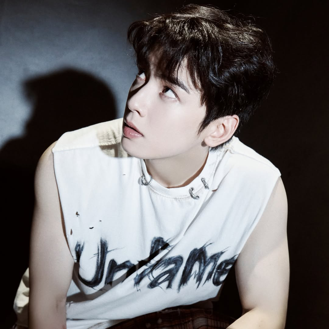 A moment captured by a fan of Cha Eunwoo