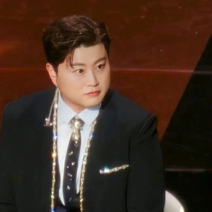Recent activity shot of Kim Hojoong