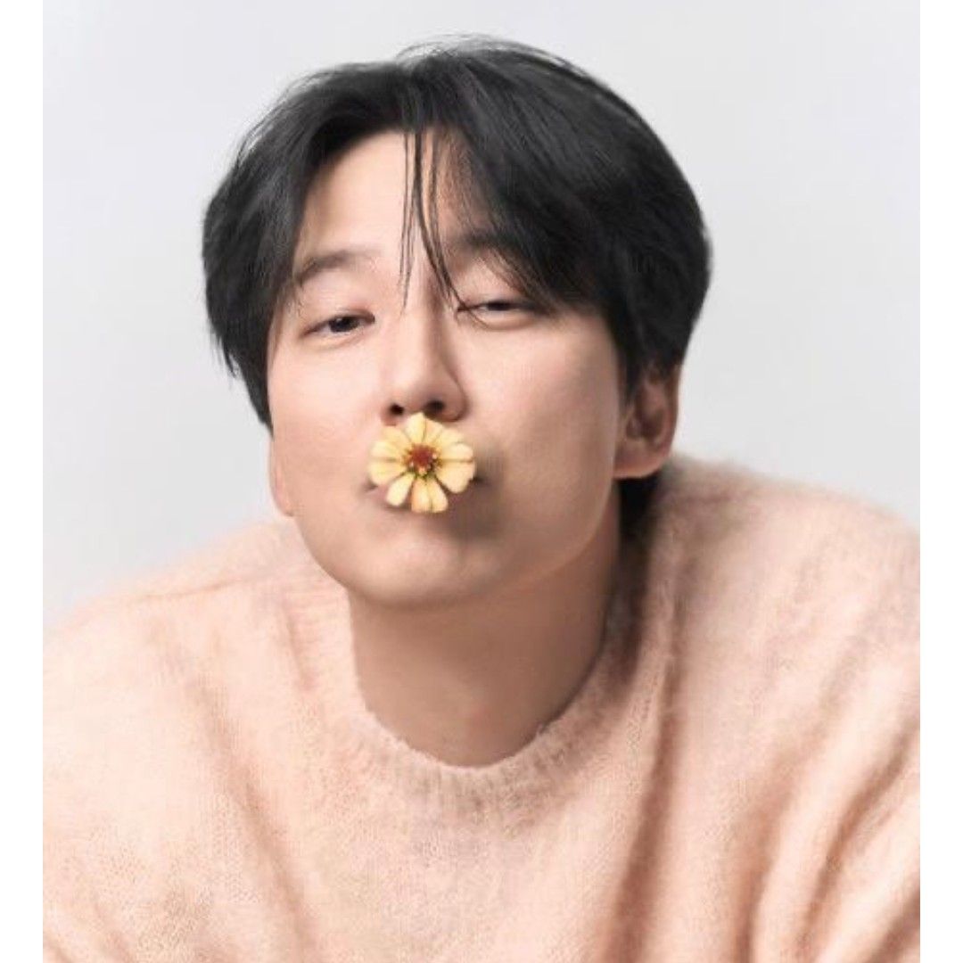 Behind-the-scenes cut of Kim Namgil