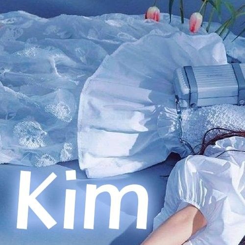 Behind-the-scenes cut of Kim Taeri