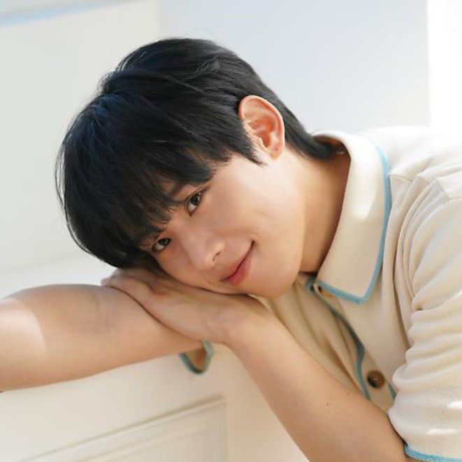 김성철의 최신 사진