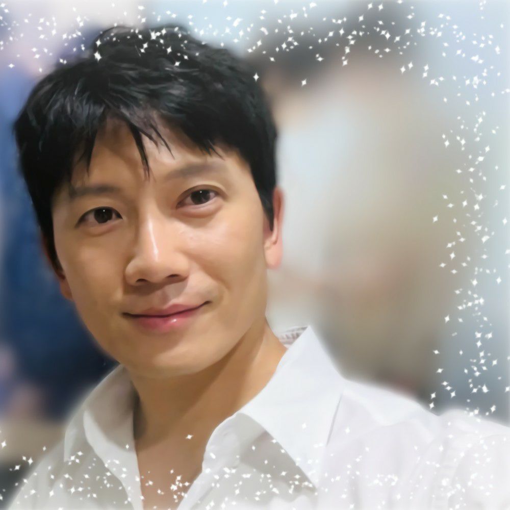 A moment captured by a fan of Ji Sung