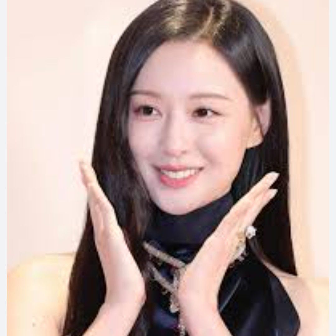 김지원의 최신 사진