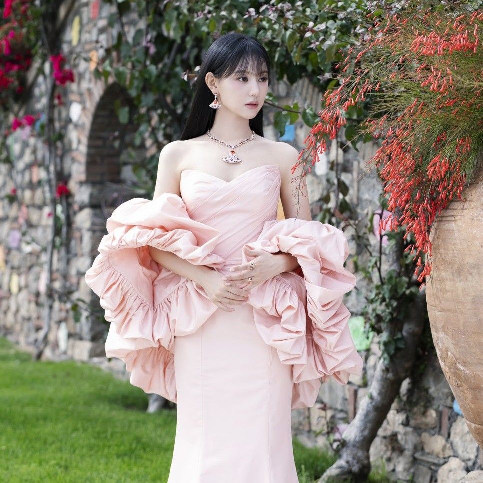 Recent activity shot of Kim Jiwon