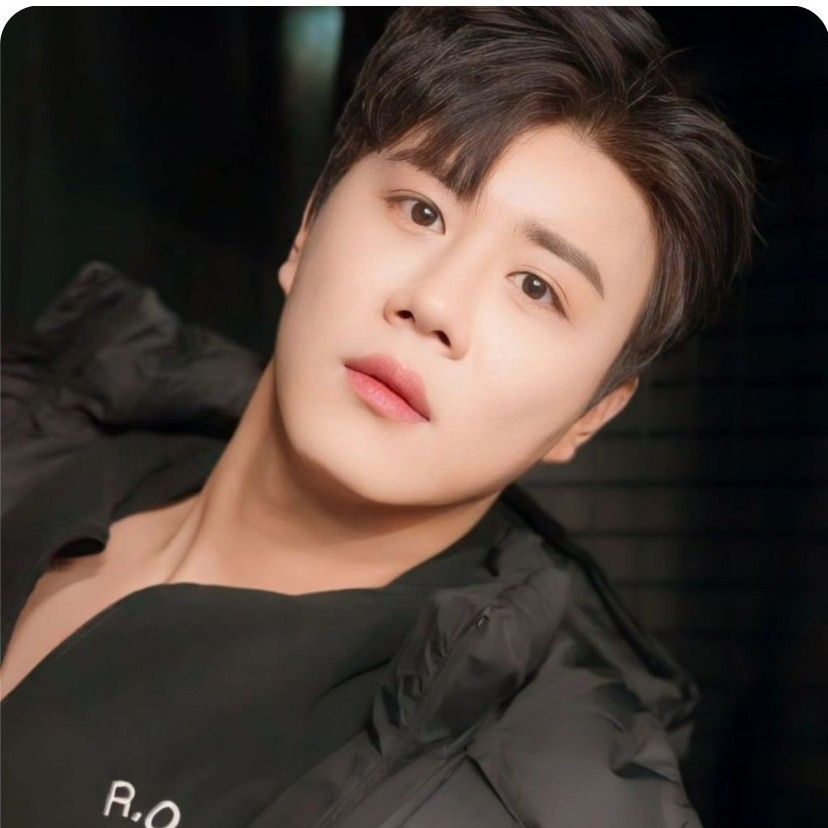 Recent activity shot of Jin Haesung
