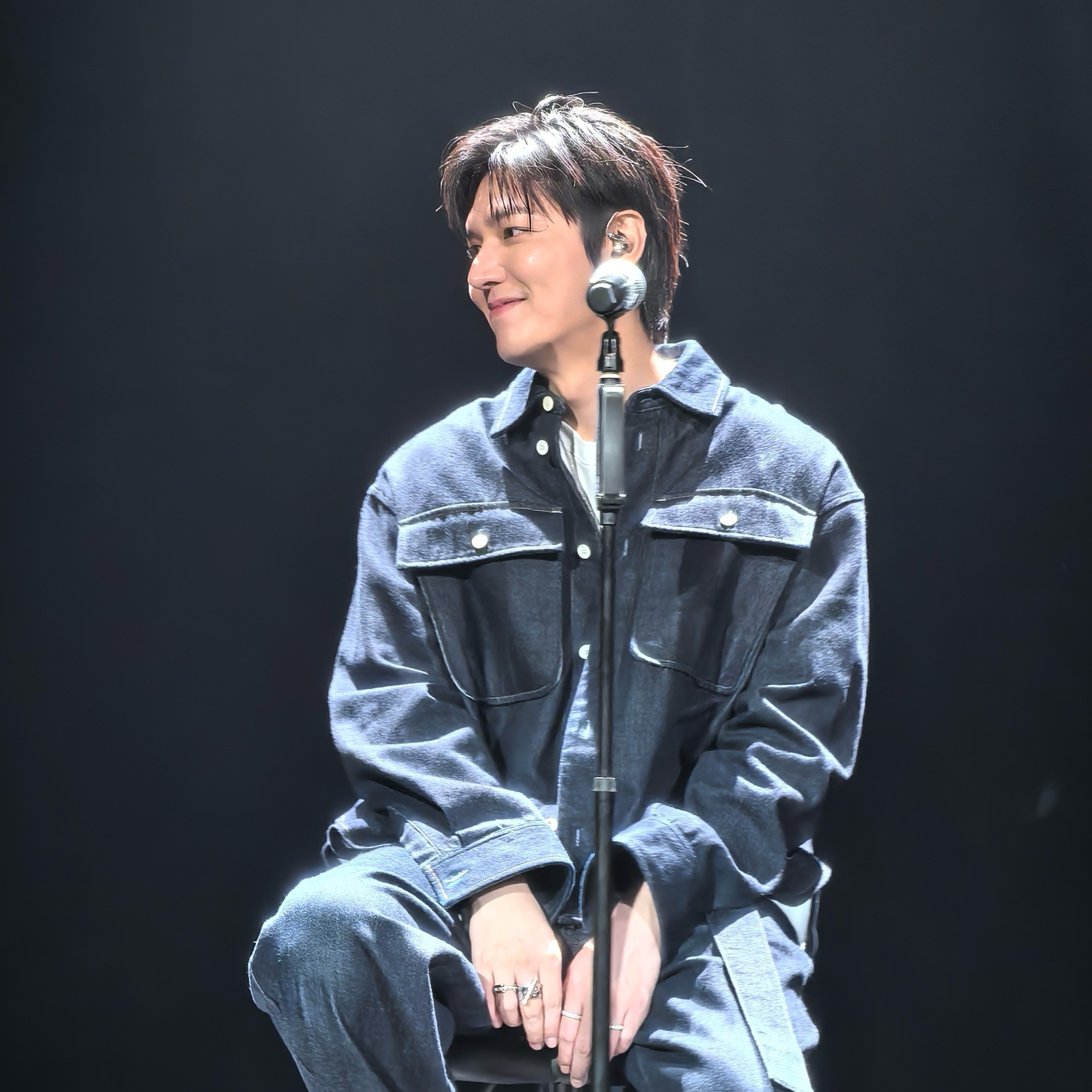 Recent activity shot of Lee Minho