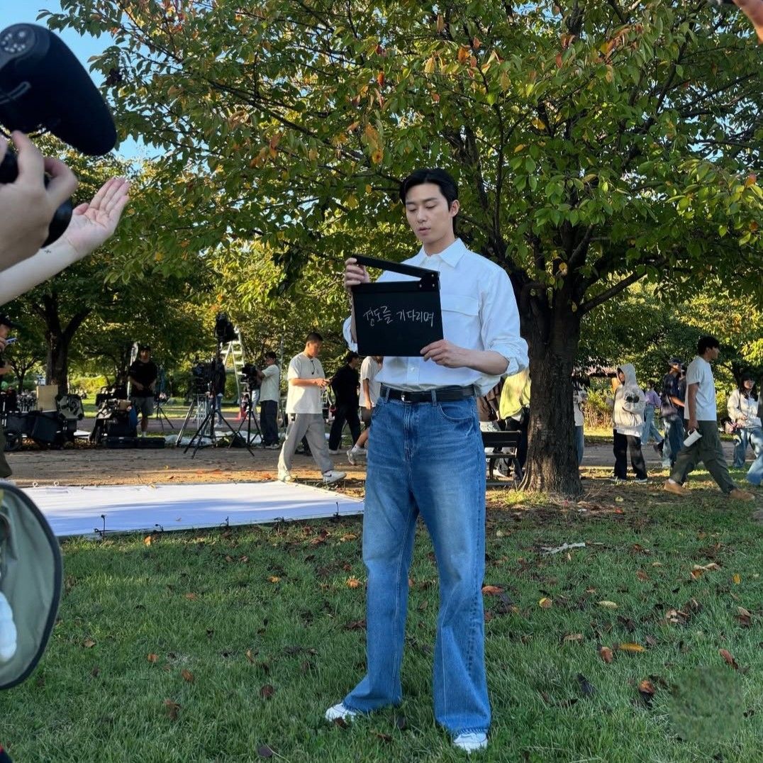 Recent activity shot of Park Seojoon