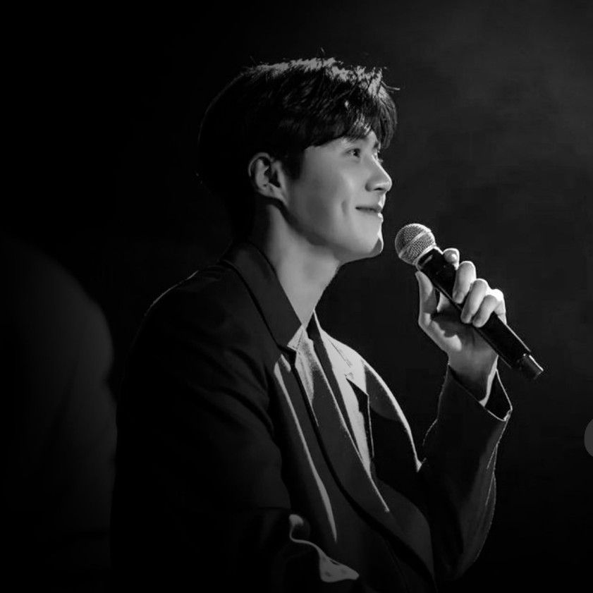 Latest photo of Kim Seonho