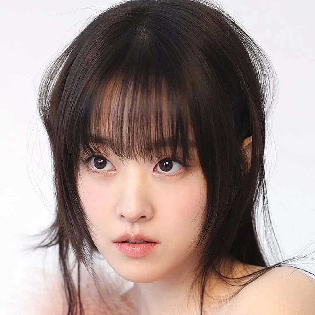 Recent activity shot of Park Boyoung