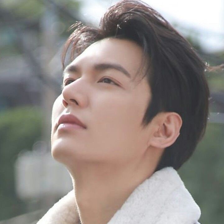 이민호의 최신 사진