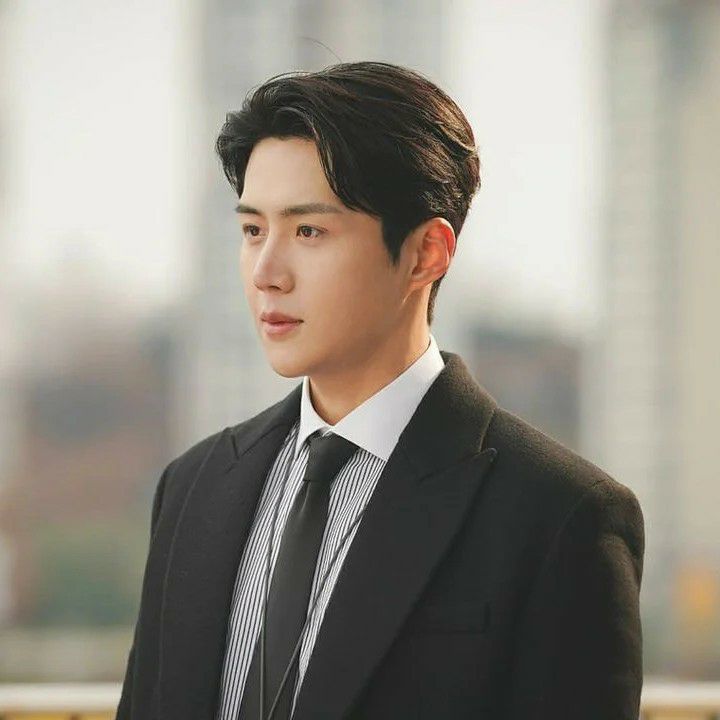 金宣虎的最新照片