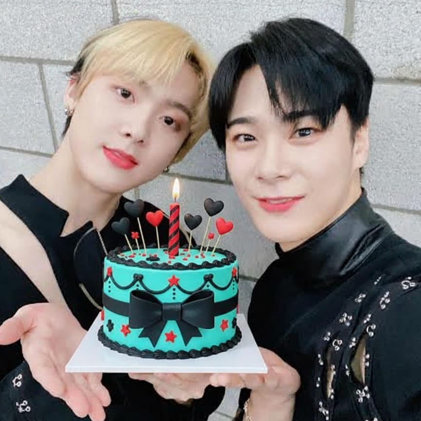 尹產賀的最新照片