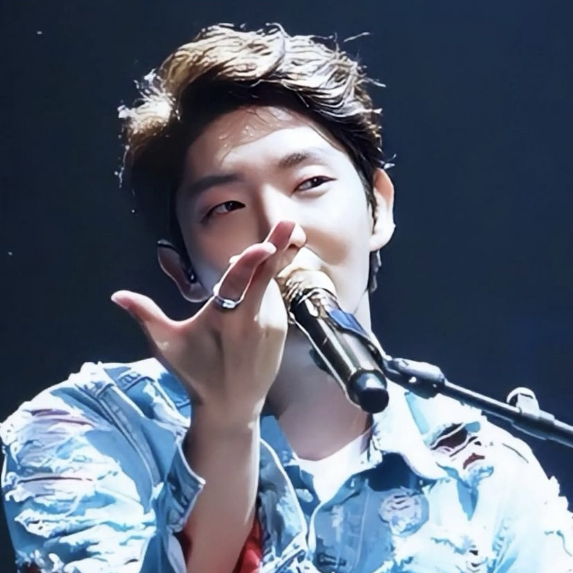 Recent activity shot of Lee Joongi