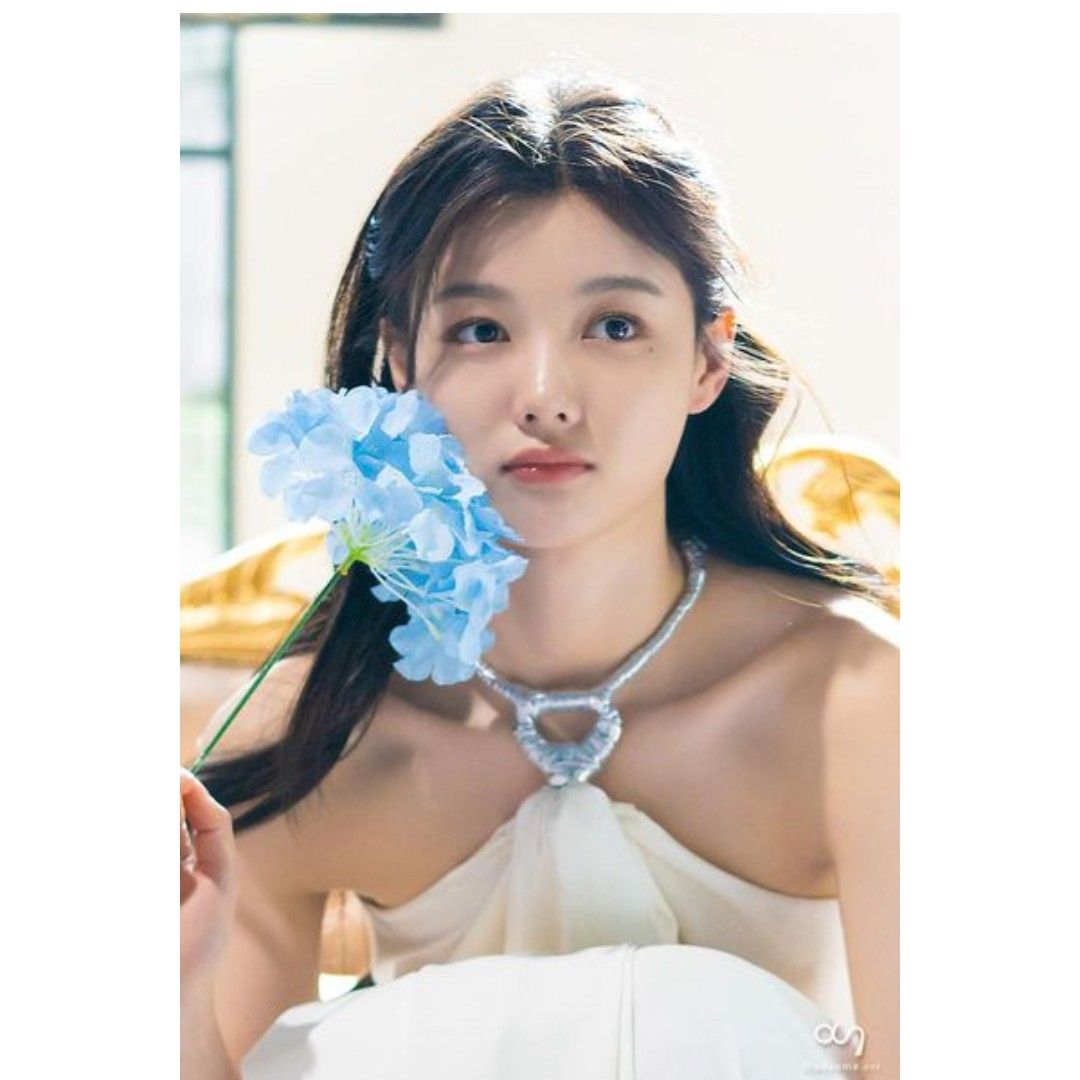 A moment captured by a fan of Kim Youjung