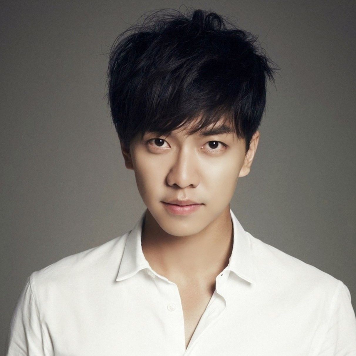 Foto terbaru dari Lee Seunggi