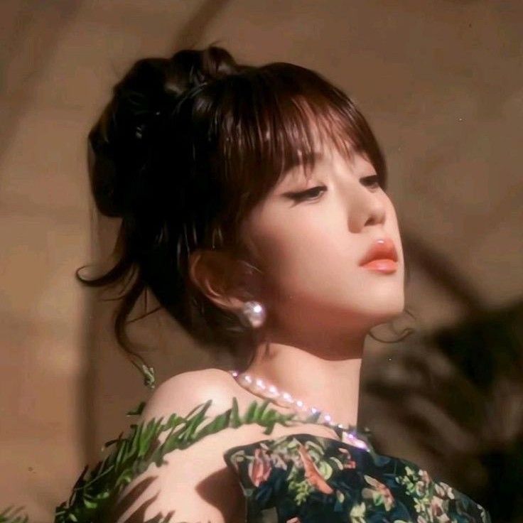 Recent activity shot of Jisoo (1995)