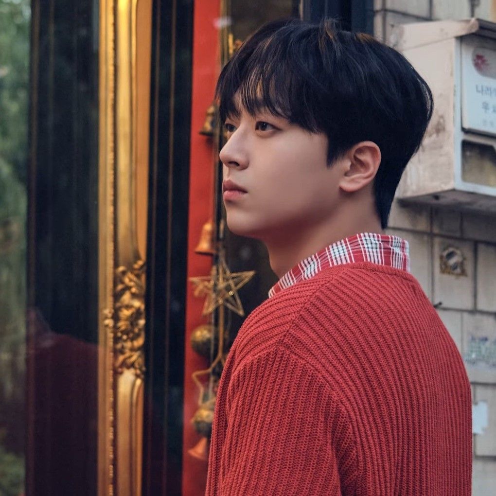 Momen yang diabadikan oleh penggemar Lee Chanwon