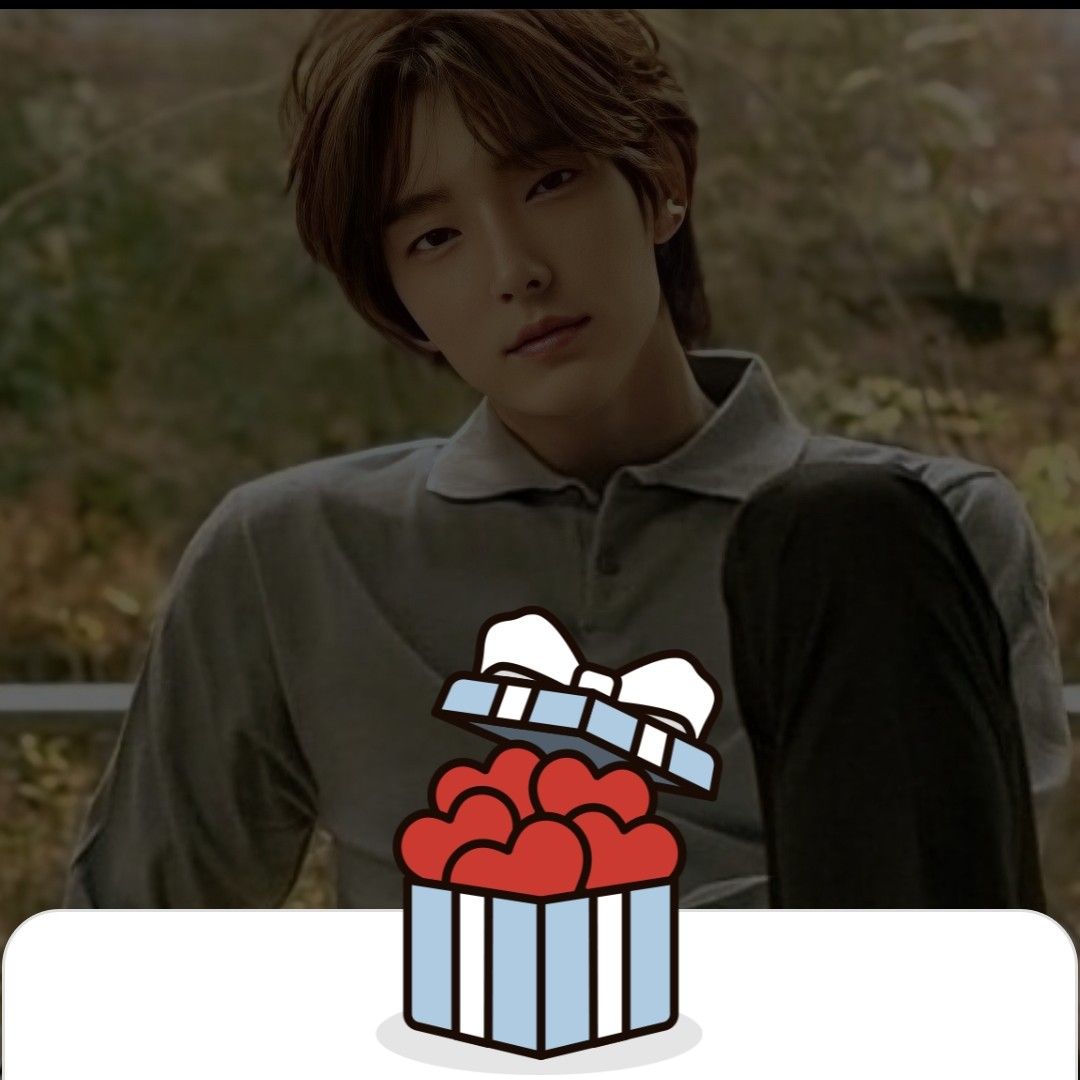 A moment captured by a fan of Lee Joongi