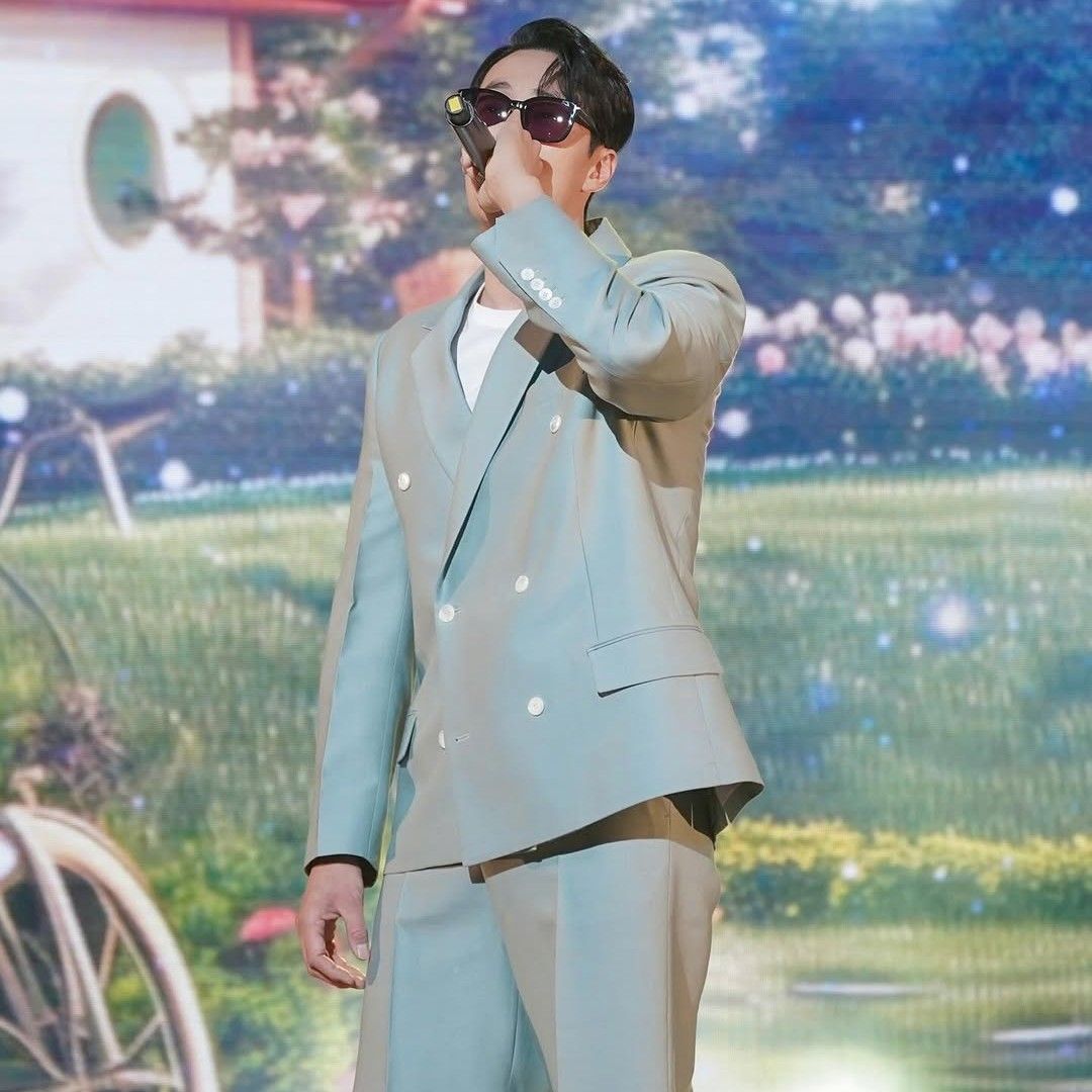 Latest photo of So Jisub