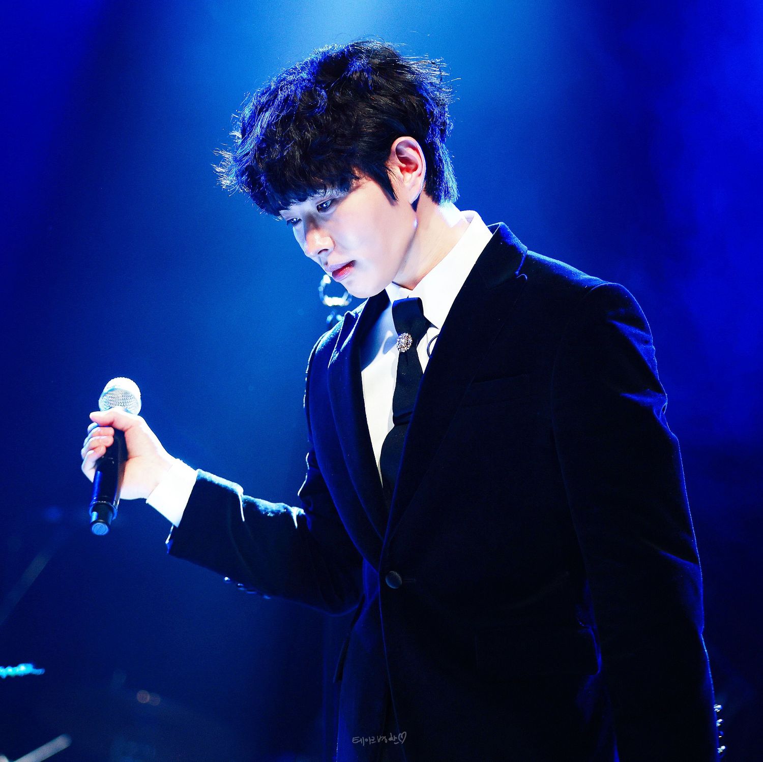 A moment captured by a fan of Lee Byeongchan