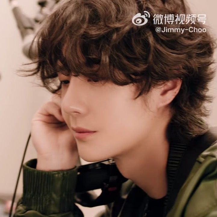 Behind-the-scenes cut of Wang Yibo