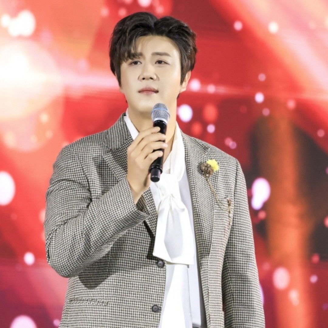 Recent activity shot of Jin Haesung