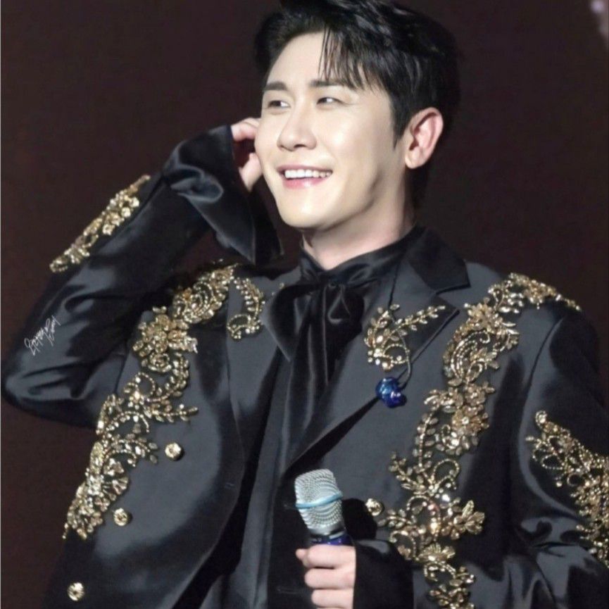 영탁의 최신 사진