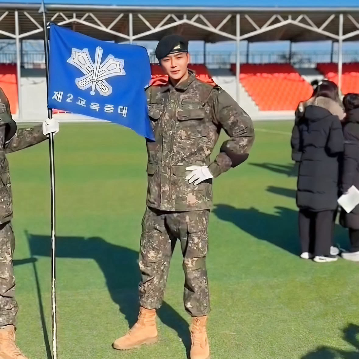 路云的最新照片