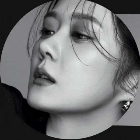 A moment captured by a fan of Jang Nara