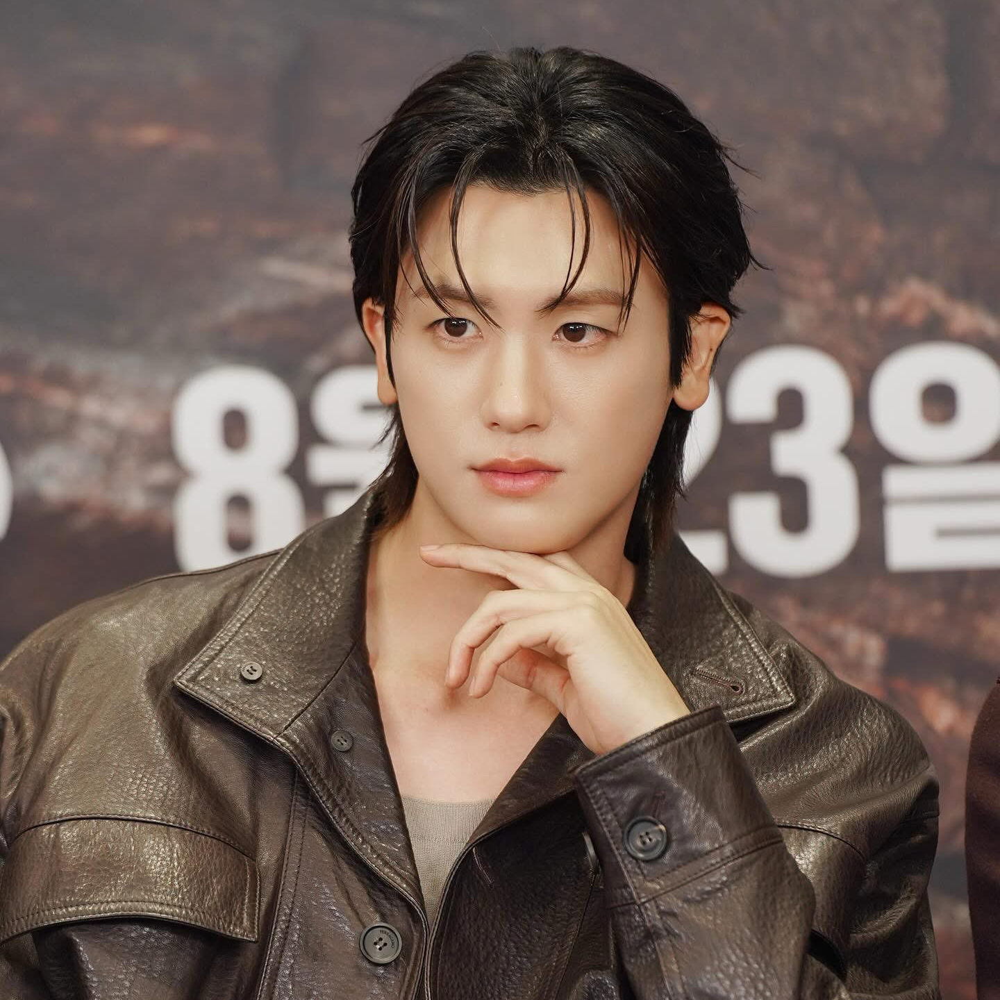 Recent activity shot of Park Hyungsik
