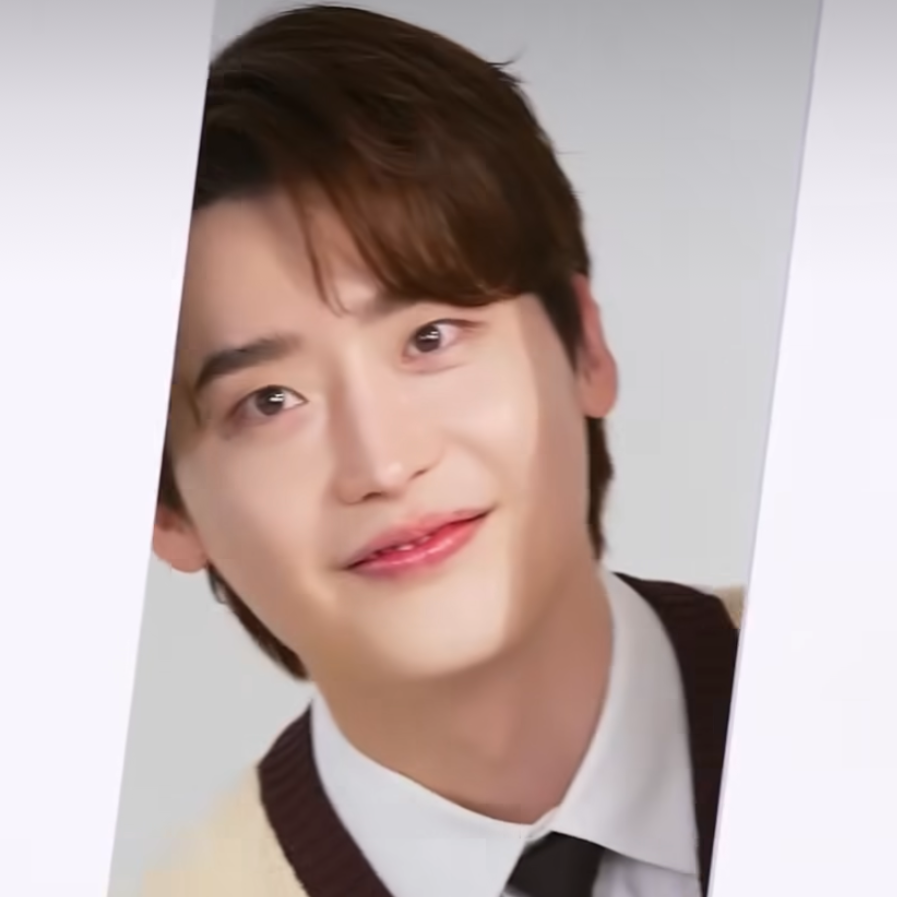 Latest photo of Lee Jongsuk