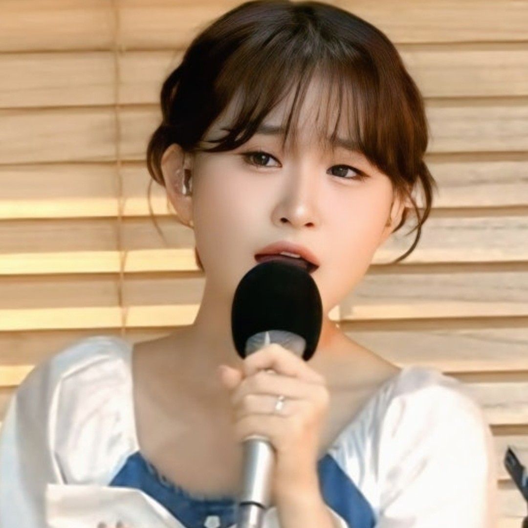 Latest photo of Kim Dahyun