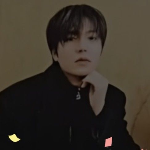 粉絲拍下的李敏鎬瞬間