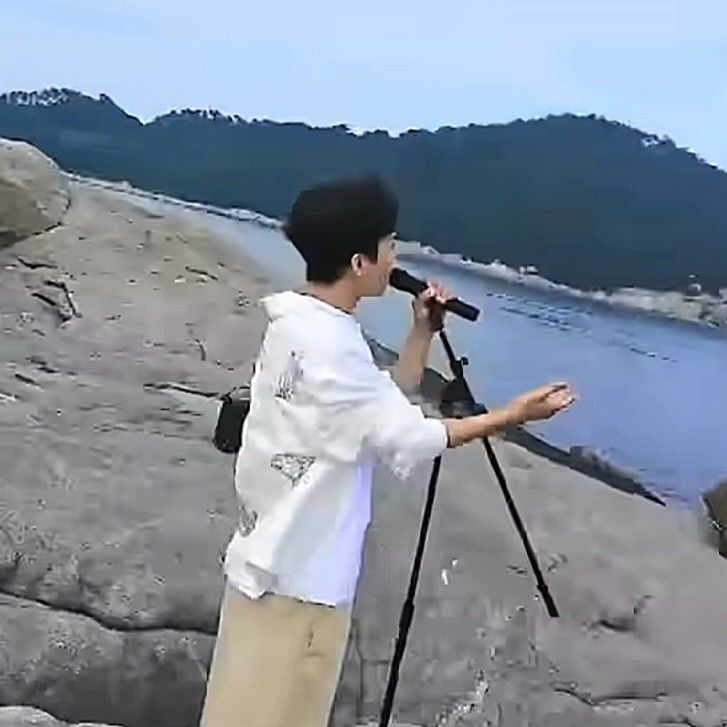 Behind-the-scenes cut of Lim Youngwoong