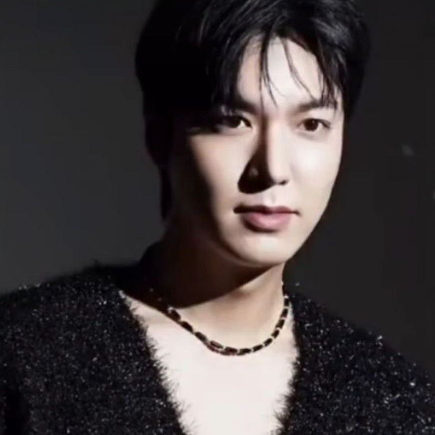 Recent activity shot of Lee Minho