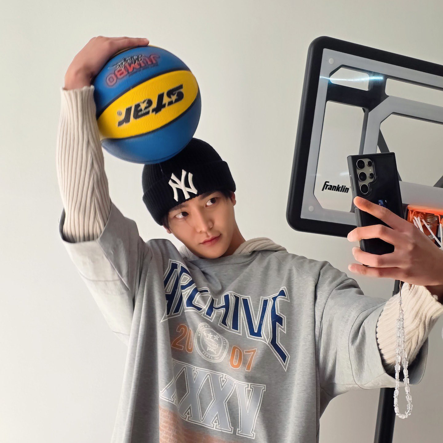 Foto terbaru dari Rowoon