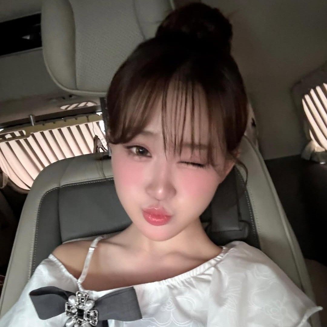 김다현의 비하인드 컷