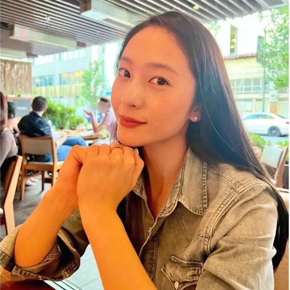 Latest photo of Krystal