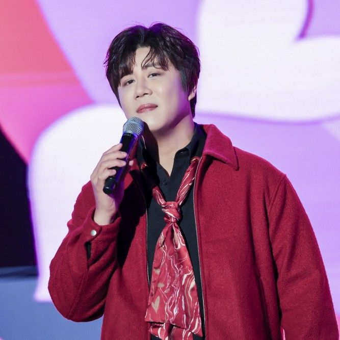 Recent activity shot of Jin Haesung