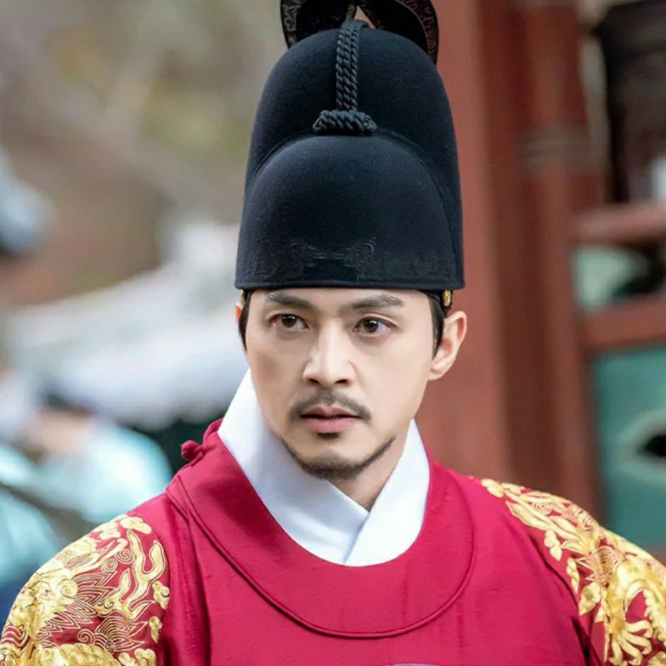 Behind-the-scenes cut of Kim Jihoon