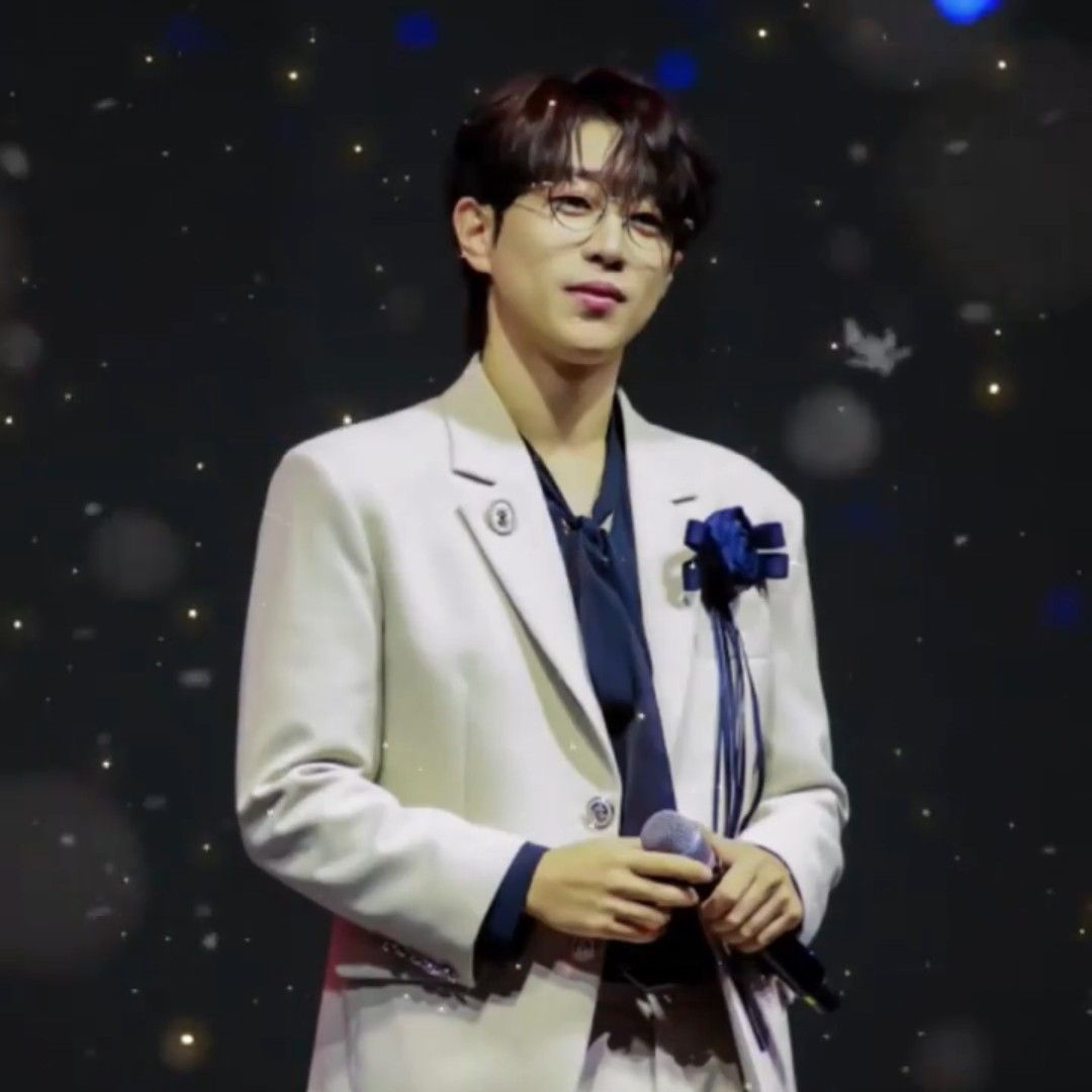 Recent activity shot of An Sunghoon
